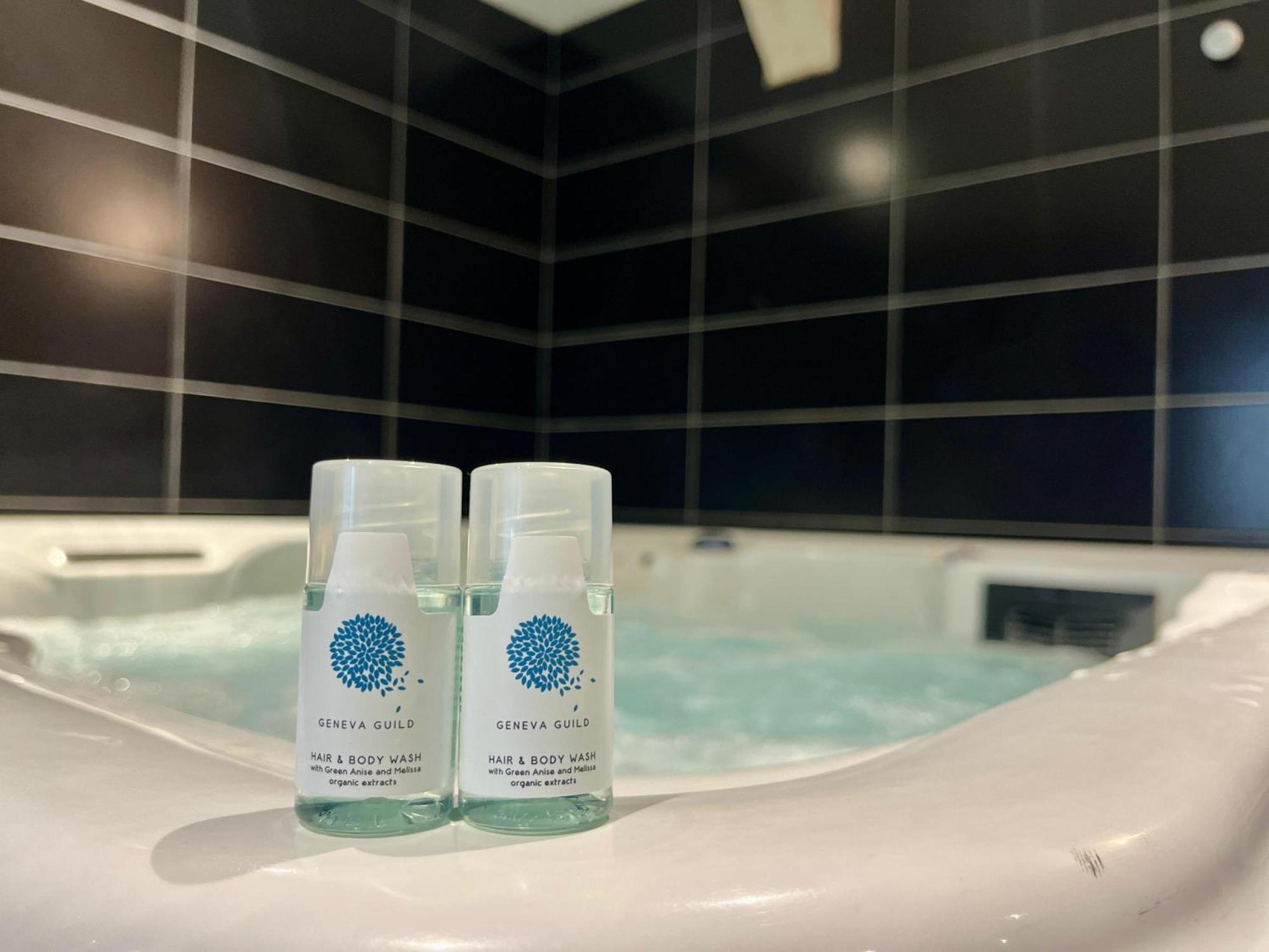 ルーアンEscapade Romantique - Jacuzzi Et Parking Prive - 002アパートメント エクステリア 写真